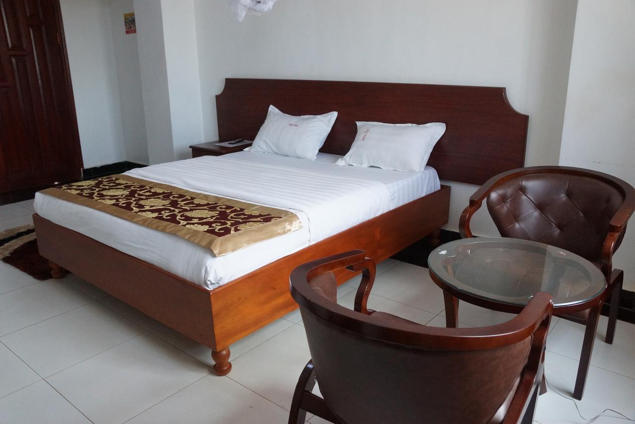 Sunrise Hotel Καμπάλα Εξωτερικό φωτογραφία