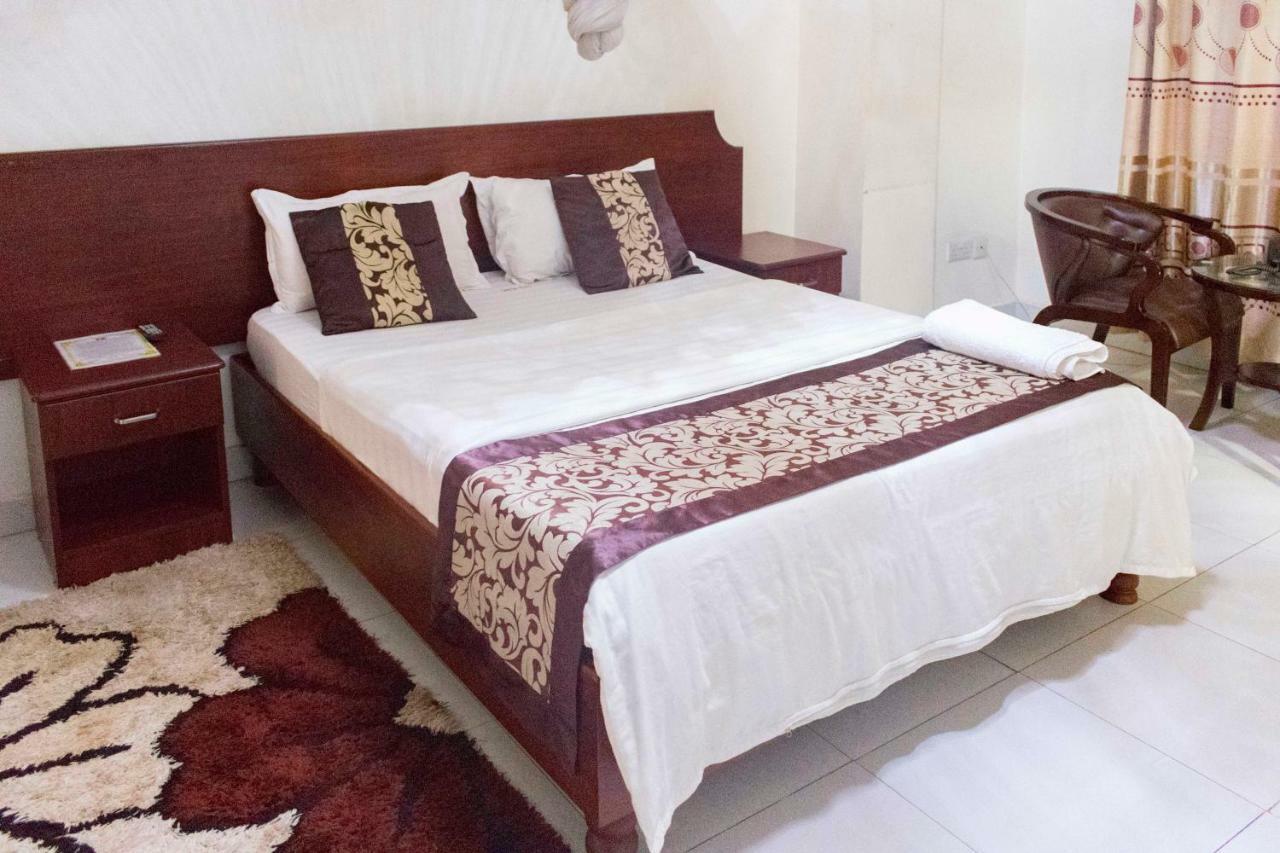 Sunrise Hotel Καμπάλα Εξωτερικό φωτογραφία