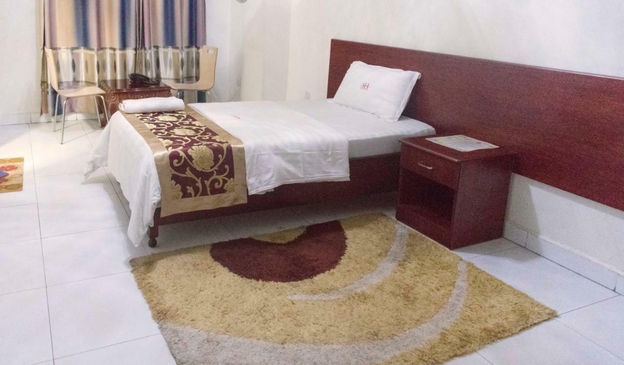 Sunrise Hotel Καμπάλα Εξωτερικό φωτογραφία