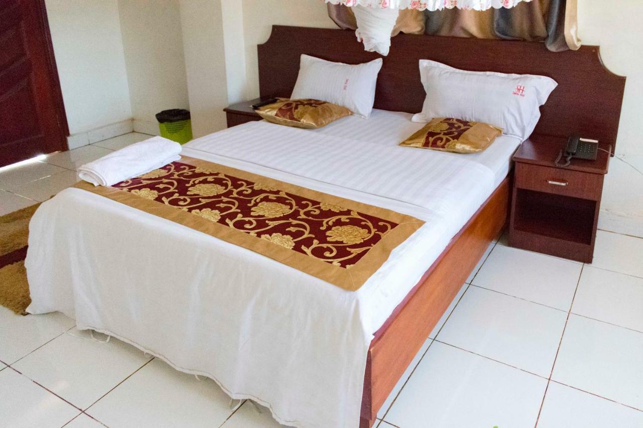 Sunrise Hotel Καμπάλα Εξωτερικό φωτογραφία