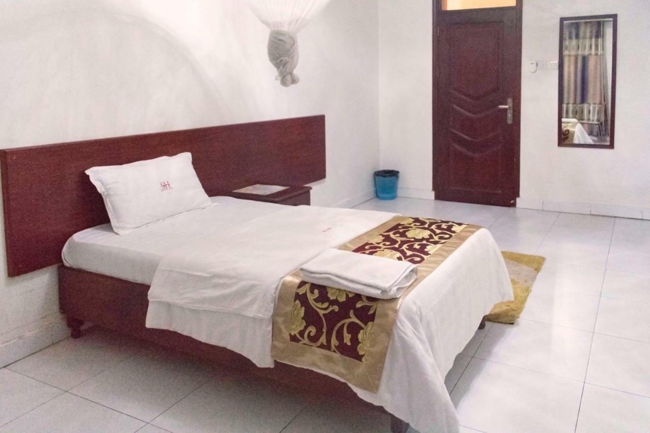 Sunrise Hotel Καμπάλα Εξωτερικό φωτογραφία